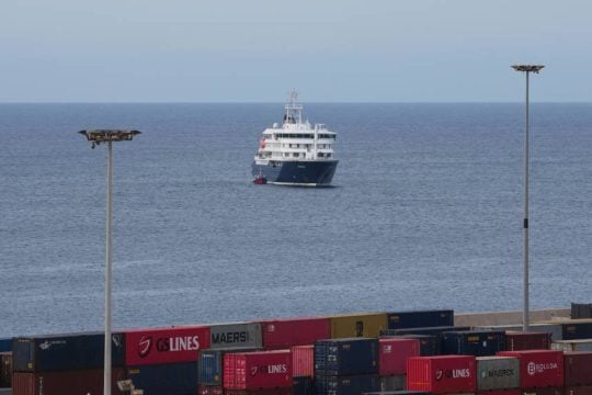 CNN: Μνήμες πανδημίας στο κρουαζιερόπλοιο όπου ξέσπασε ο χανταϊός - Μάσκες, ταινίες και μοναχικές βόλτες